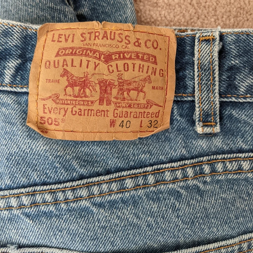 Vintage Levi men's jeans 505's (40x32), but measure 36x301/2